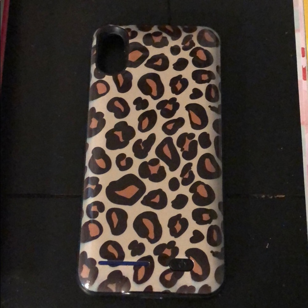 Casely Leopard Battery power case